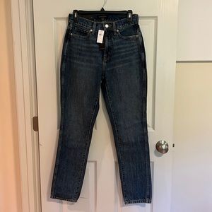 NWT - Banana Republic Denim - Curvy Straight - size 25/0